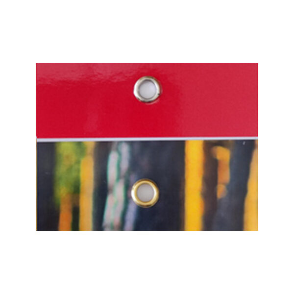 kalendāra caurumu noformēšana ar metāla kniedi